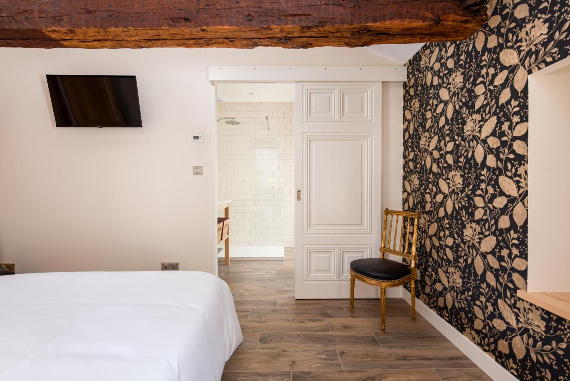 Le Cottage Du Parc Chambeon Phòng bức ảnh